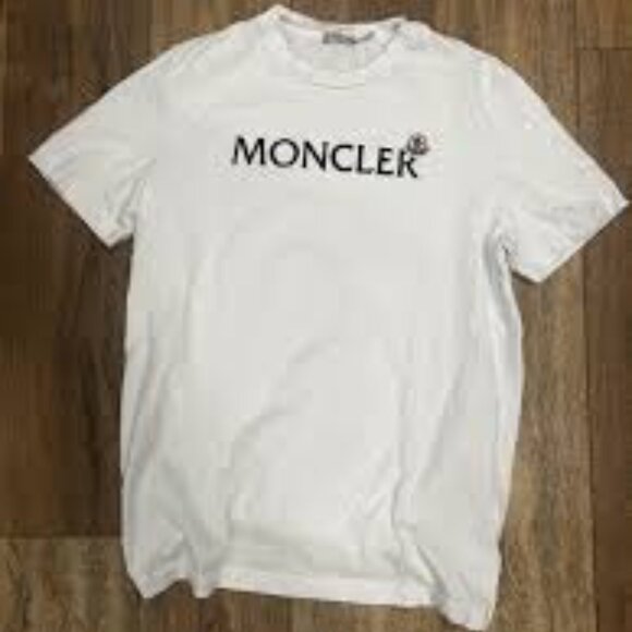 68 - NWT MONCLER LOGO FLOCKED APPLIQUED COTTON'JERSEY T-SHIRT - Picture 5 of 13